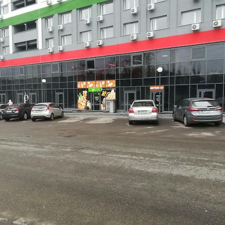 Smart-House Smart Kvartira S Kukhnei Vozle Metro. 基輔 外观 照片